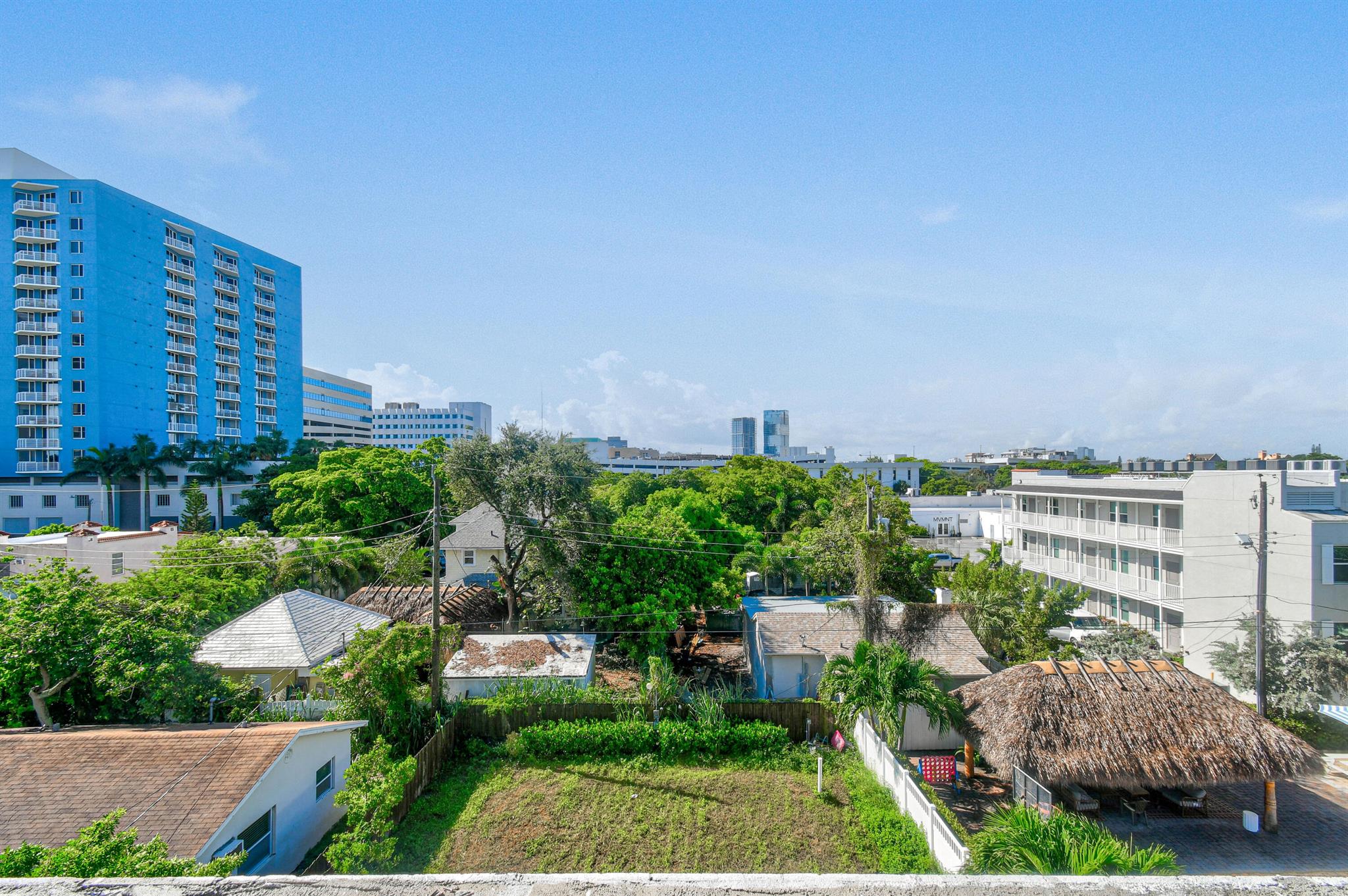 LAKESIDE COURT - Commercial Sale
