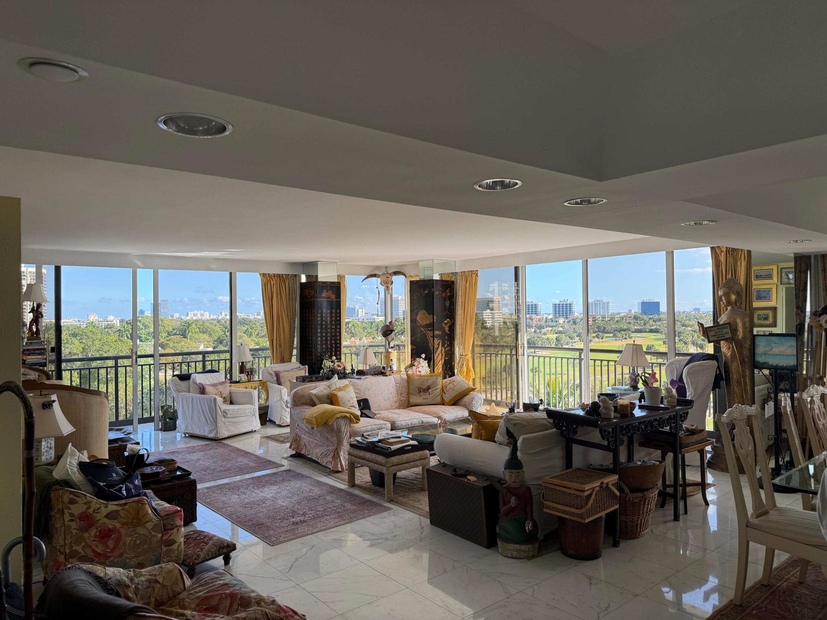 2427 Presidential Way 803