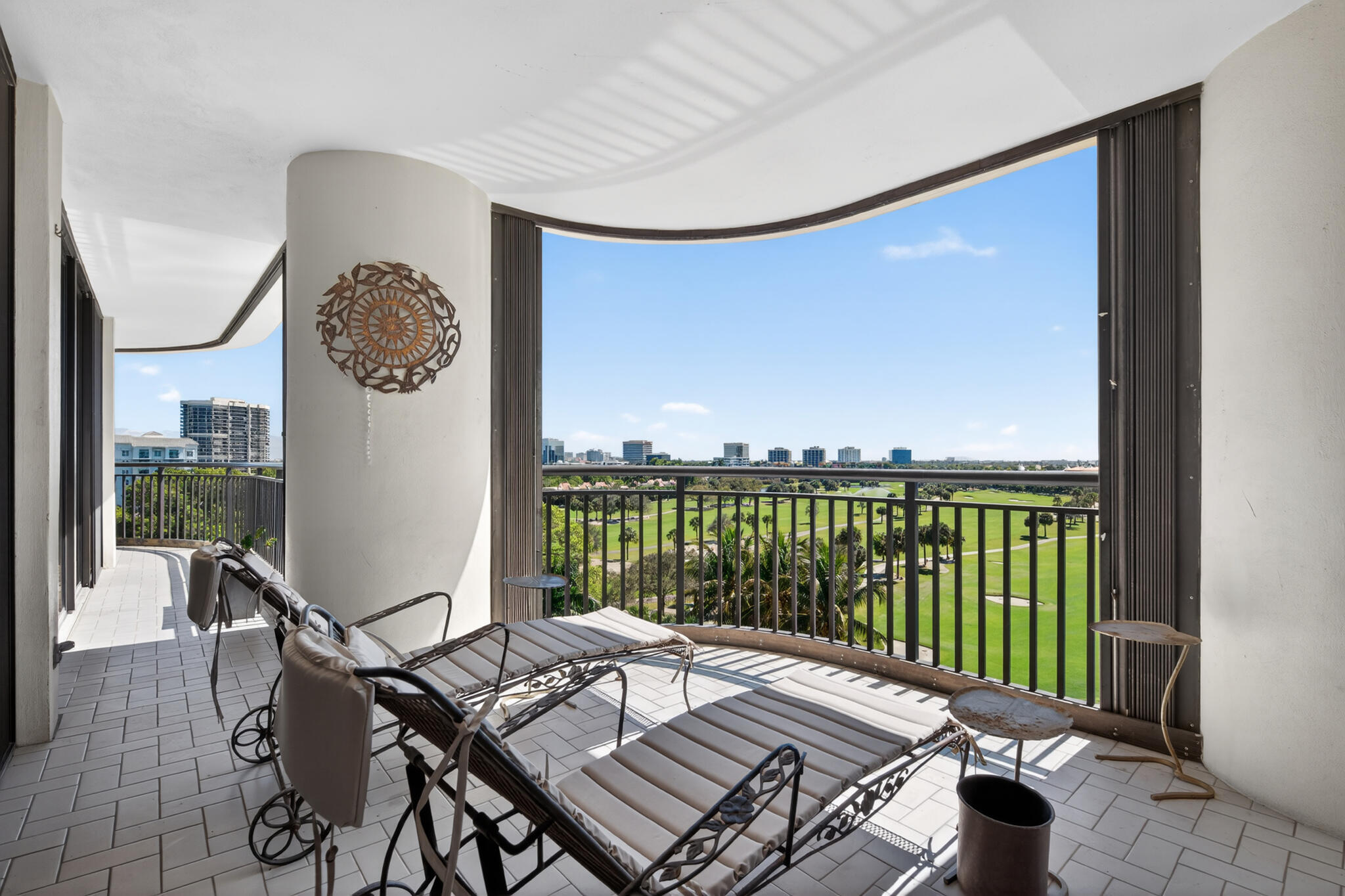 PARLIAMENT EAST CONDO - Residential