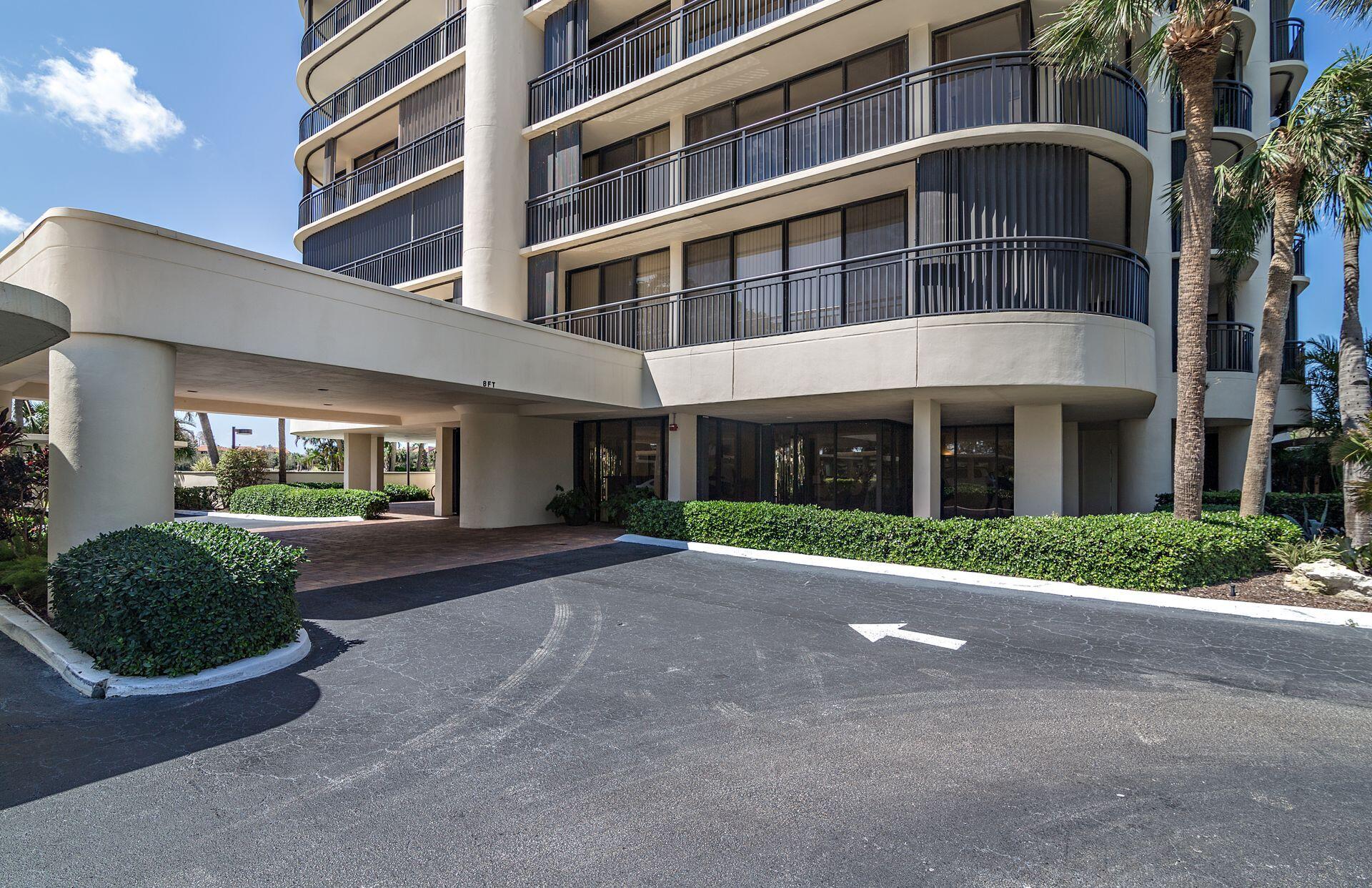 2427 Presidential Way 803