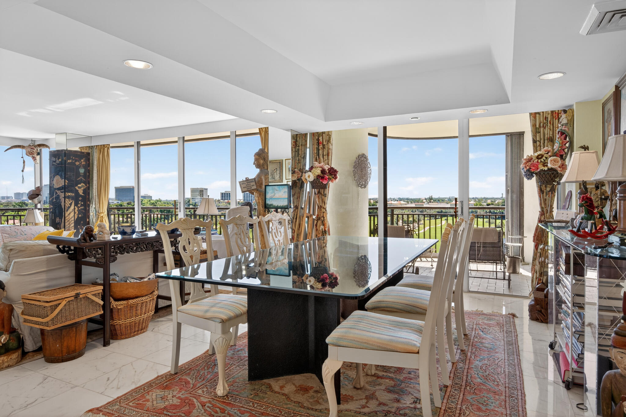 PARLIAMENT EAST CONDO - Residential