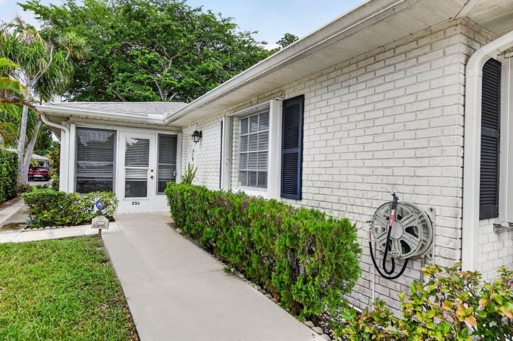 Photo of 10164 40TH Way S, Boynton Beach, FL 33436 (MLS # B26074099)