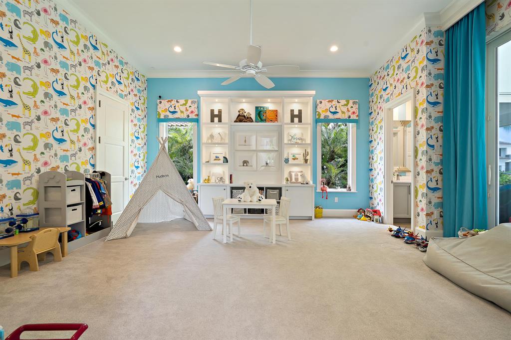 OLD PALM 4 - Residential