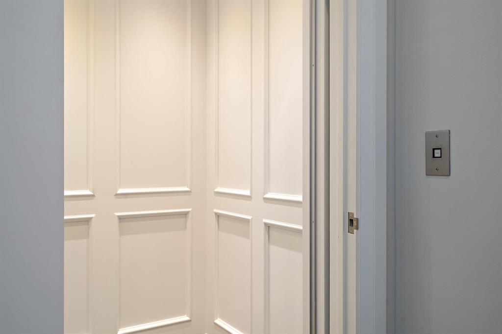 OLD PALM 4 - Residential