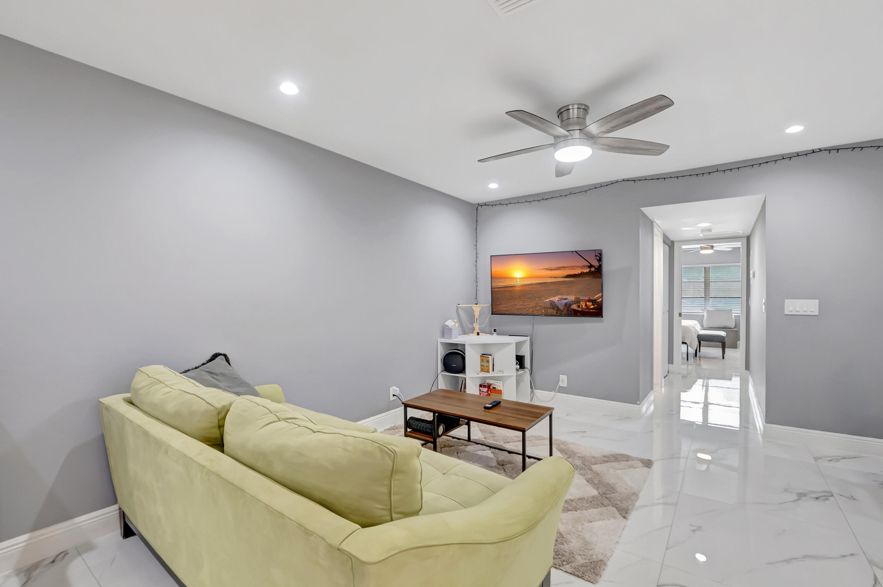 HIGH POINT OF DELRAY WEST CONDO SEC 3 - Residential