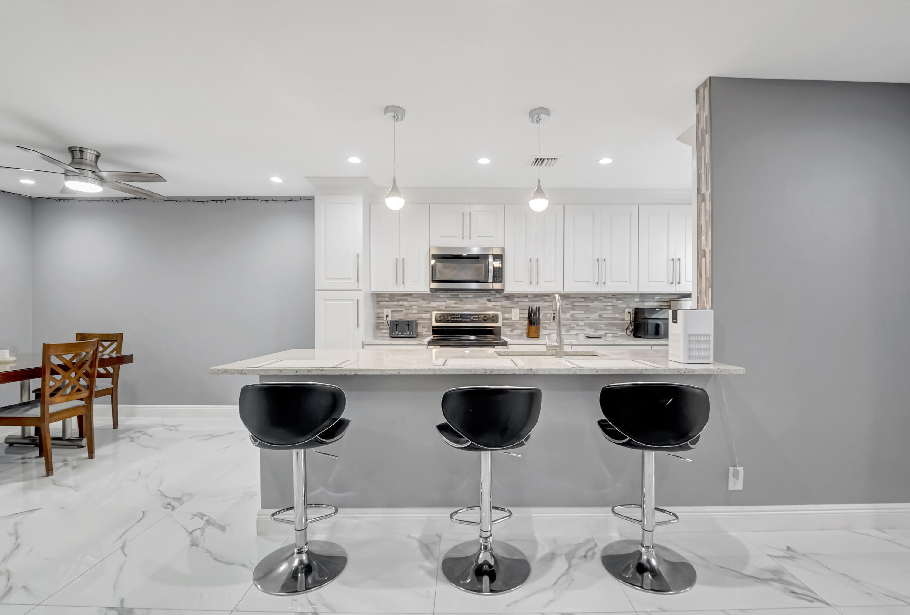 HIGH POINT OF DELRAY WEST CONDO SEC 3 - Residential