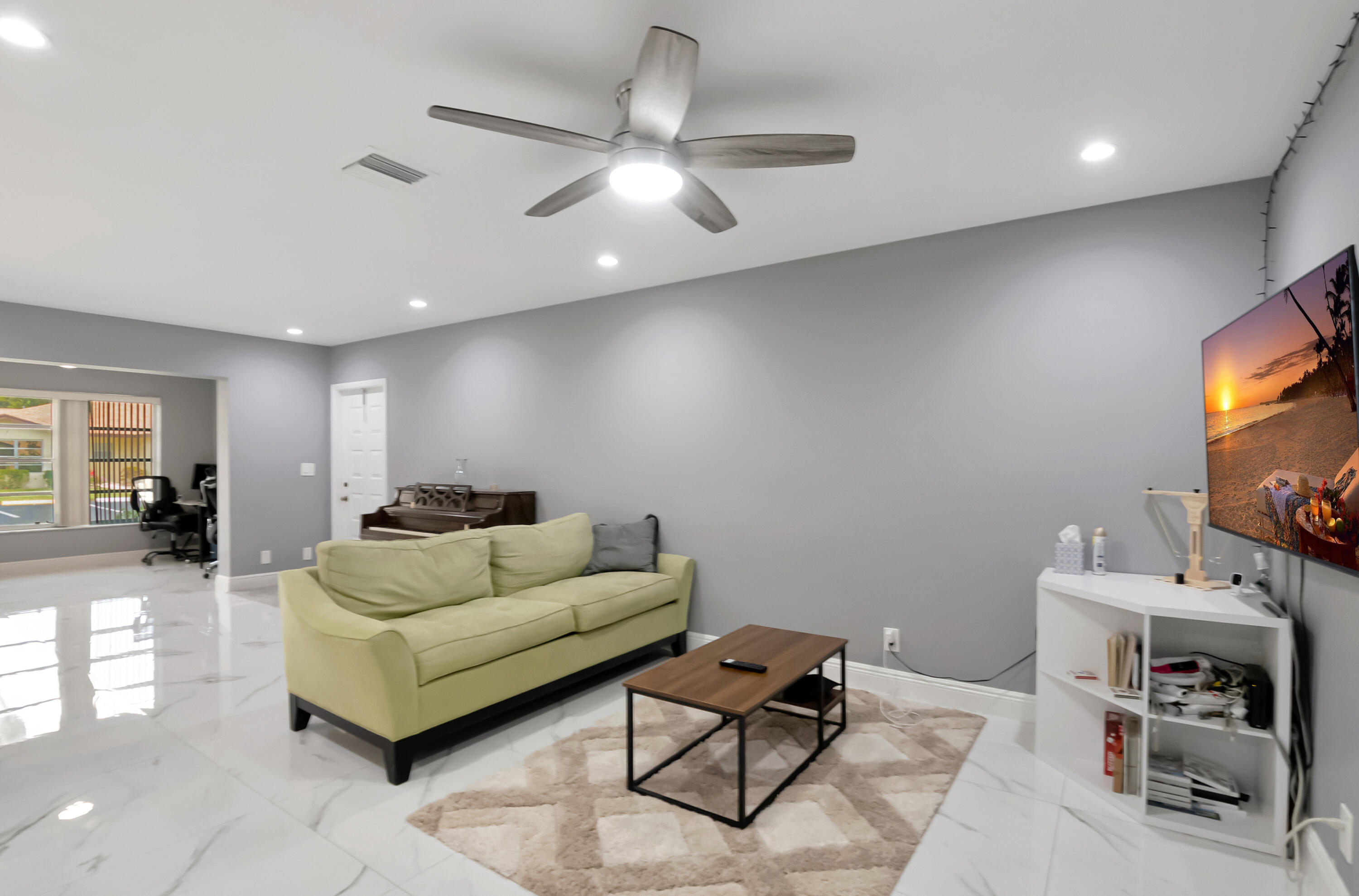 HIGH POINT OF DELRAY WEST CONDO SEC 3 - Residential