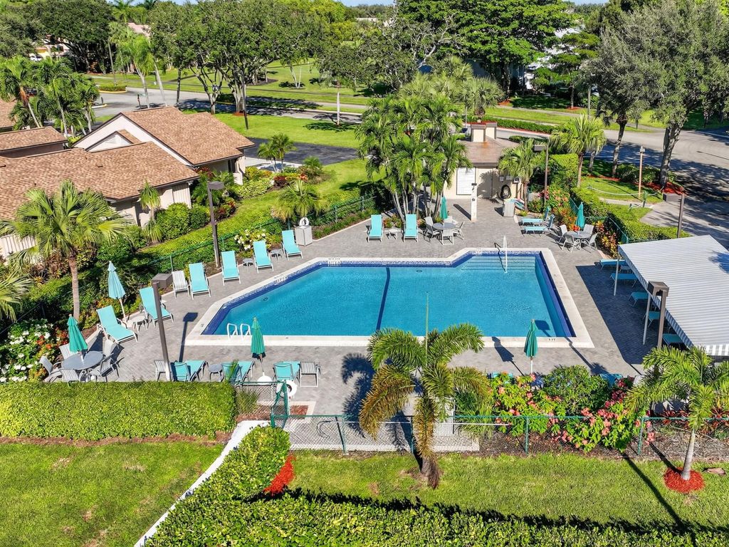 Photo of 5106 Oak Hill Lane #923, Delray Beach, FL 33484 (MLS # B26004601)