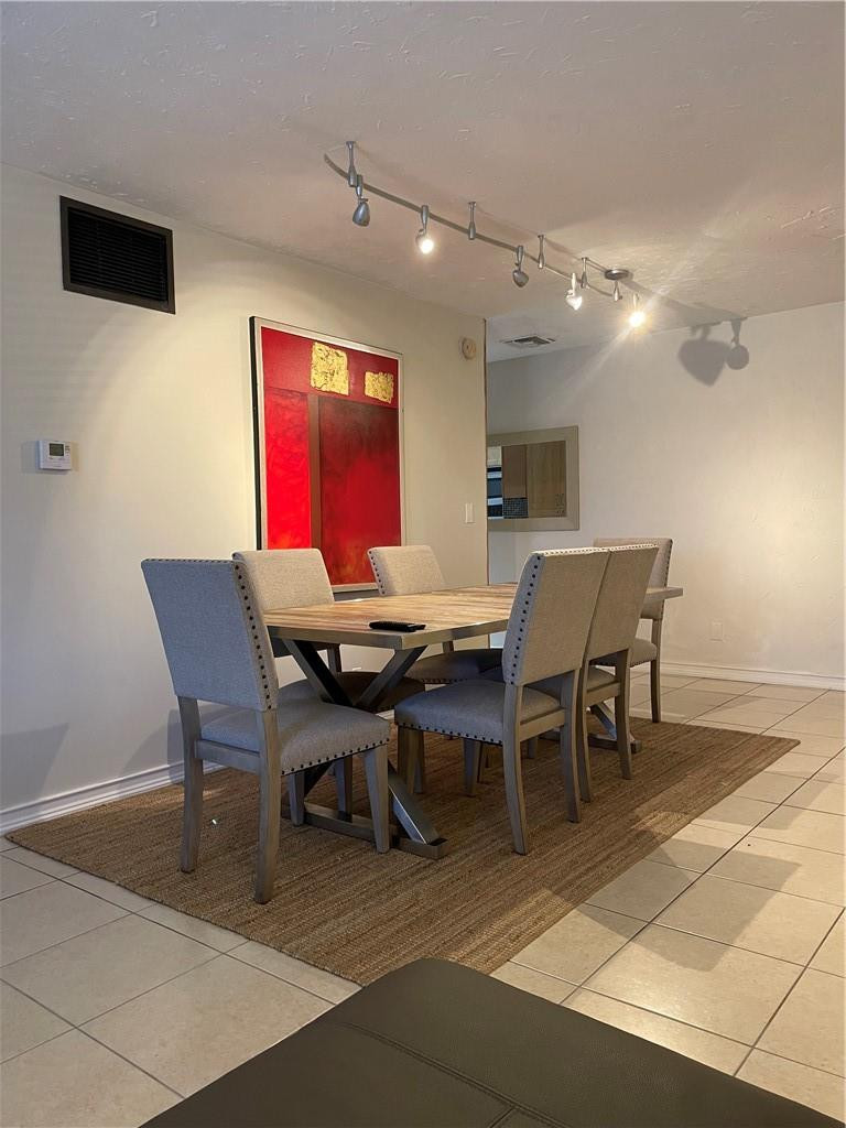 MANOR GROVE VILLAGE 2 CON - Residential Lease