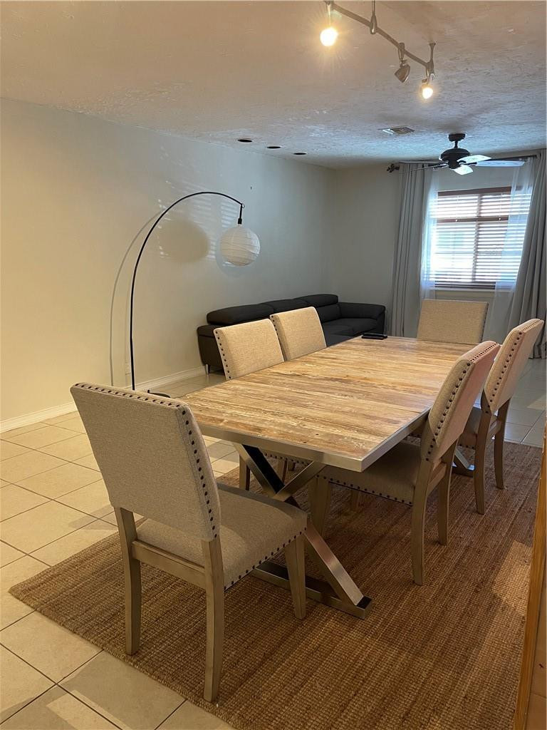 MANOR GROVE VILLAGE 2 CON - Residential Lease