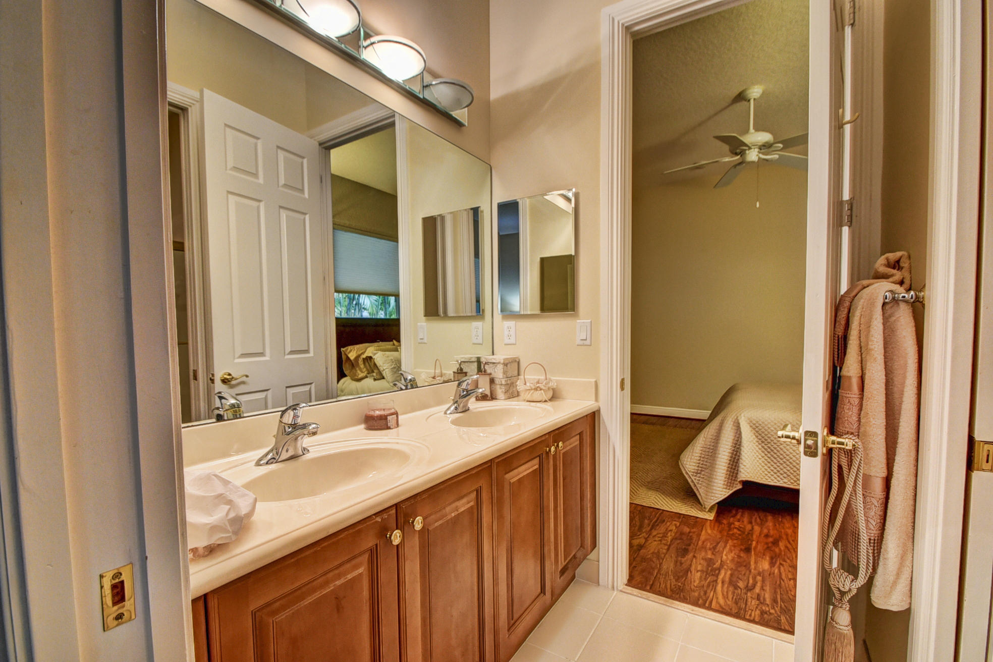 EQUESTRIAN CLUB - Residential