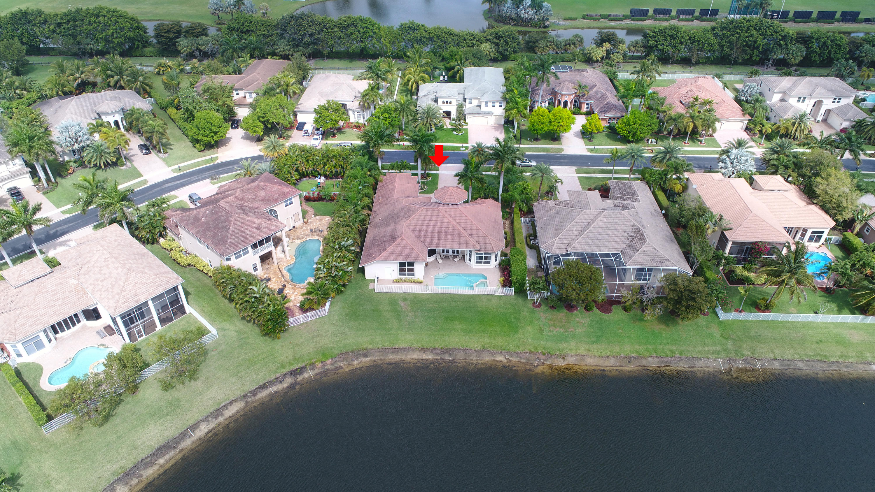 EQUESTRIAN CLUB - Residential