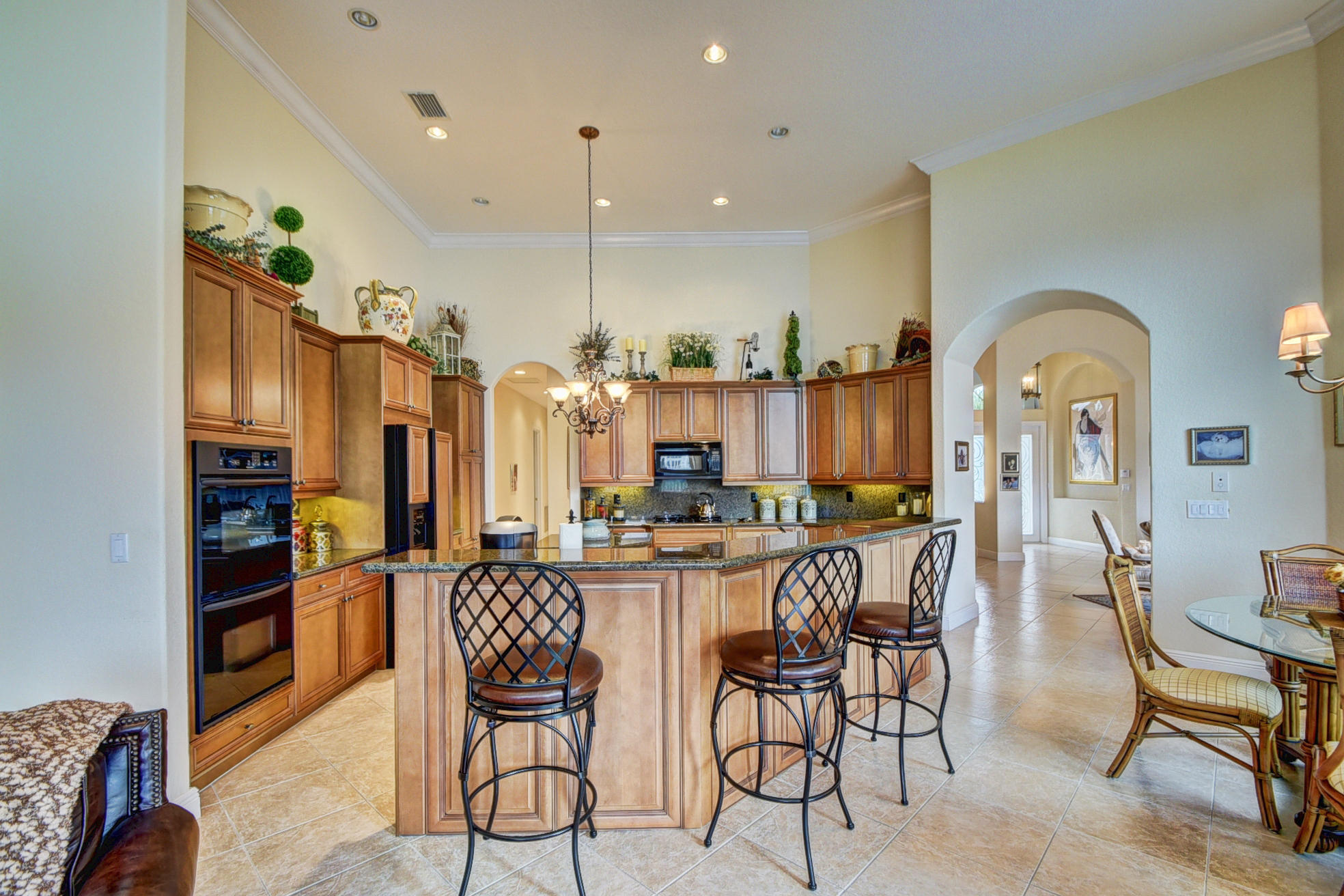 EQUESTRIAN CLUB - Residential