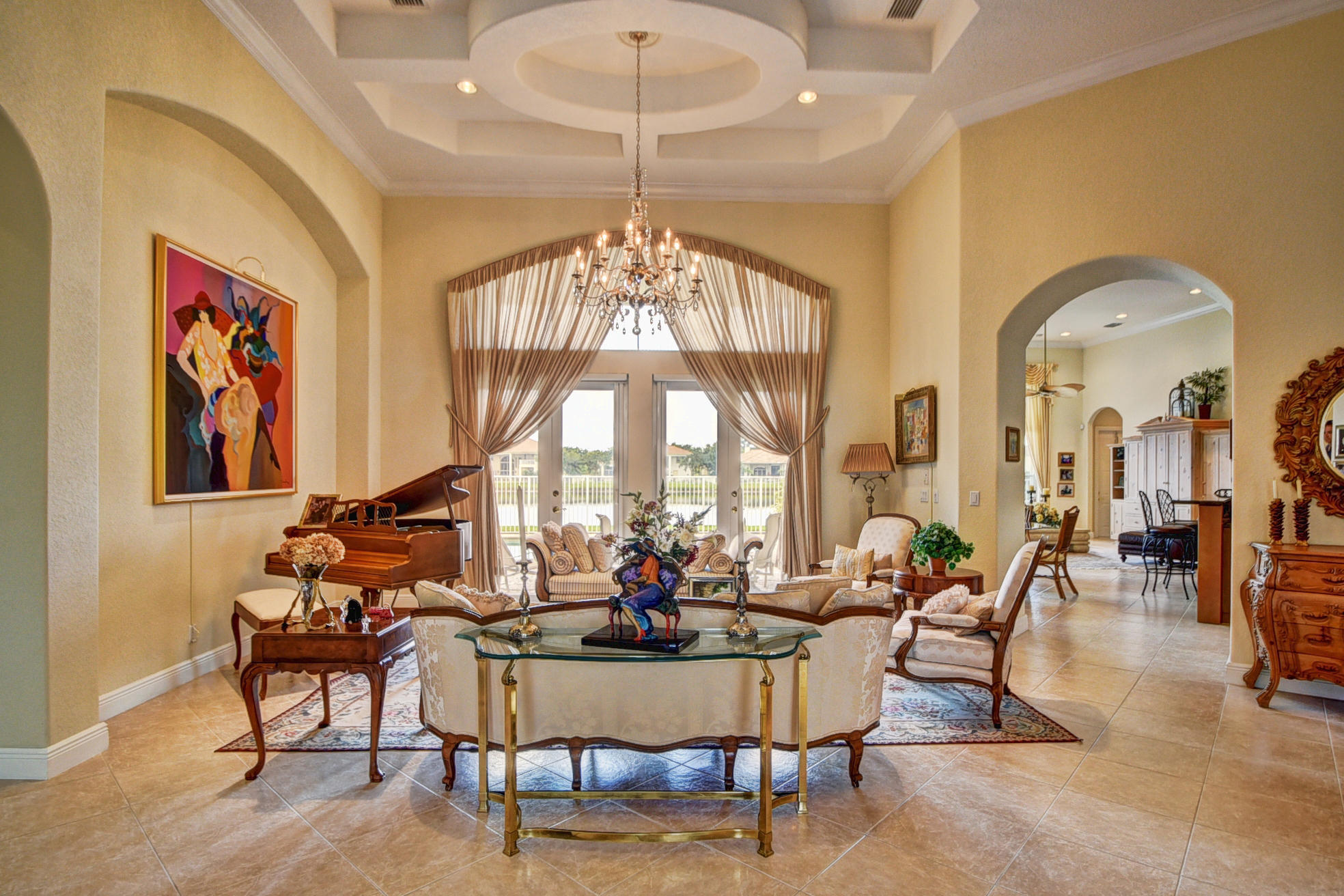 EQUESTRIAN CLUB - Residential