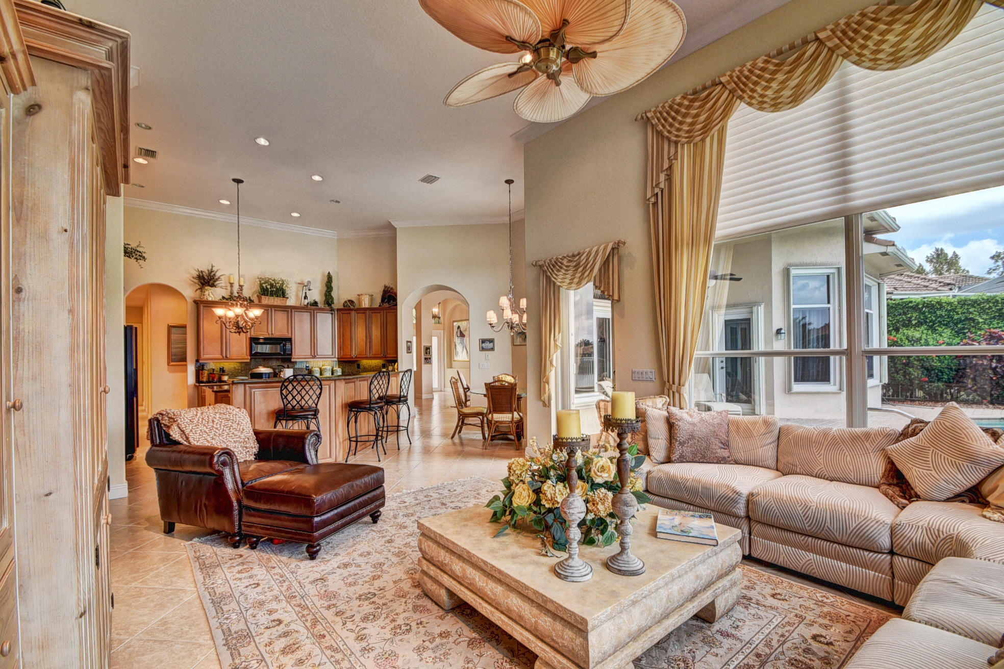 EQUESTRIAN CLUB - Residential