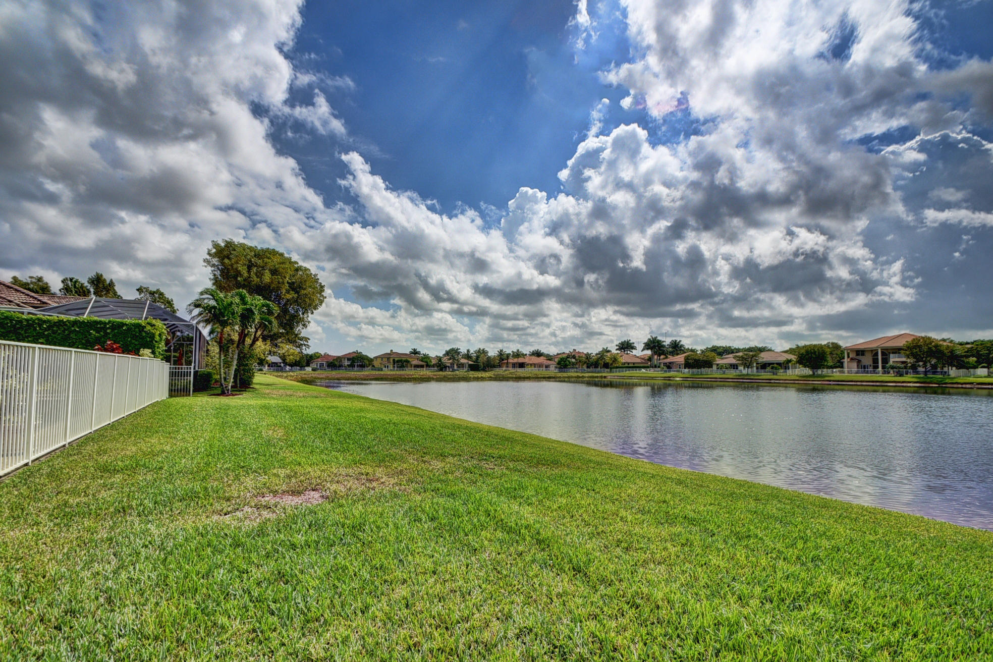 EQUESTRIAN CLUB - Residential