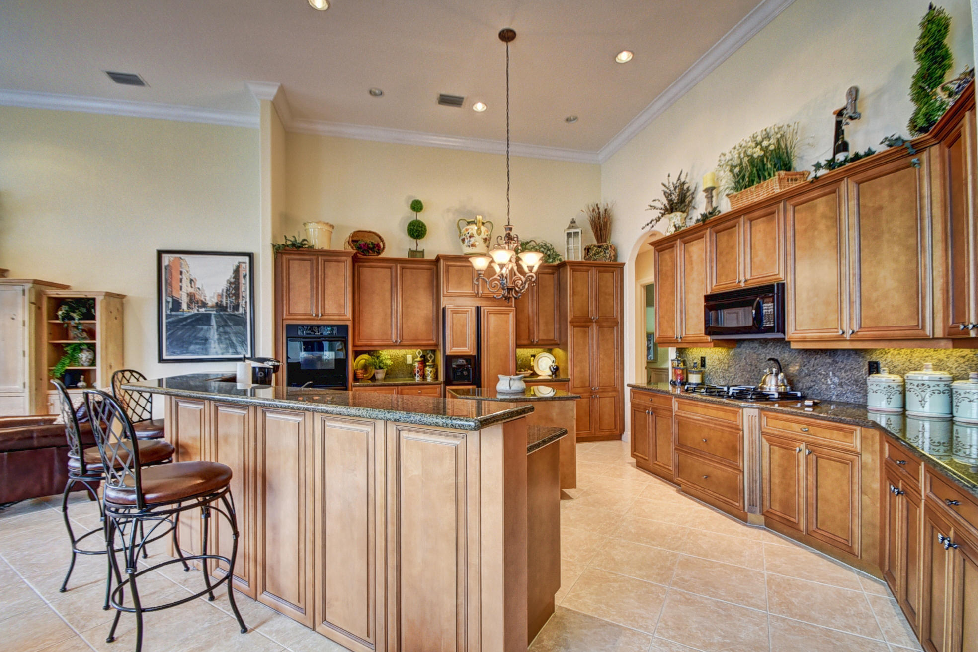 EQUESTRIAN CLUB - Residential