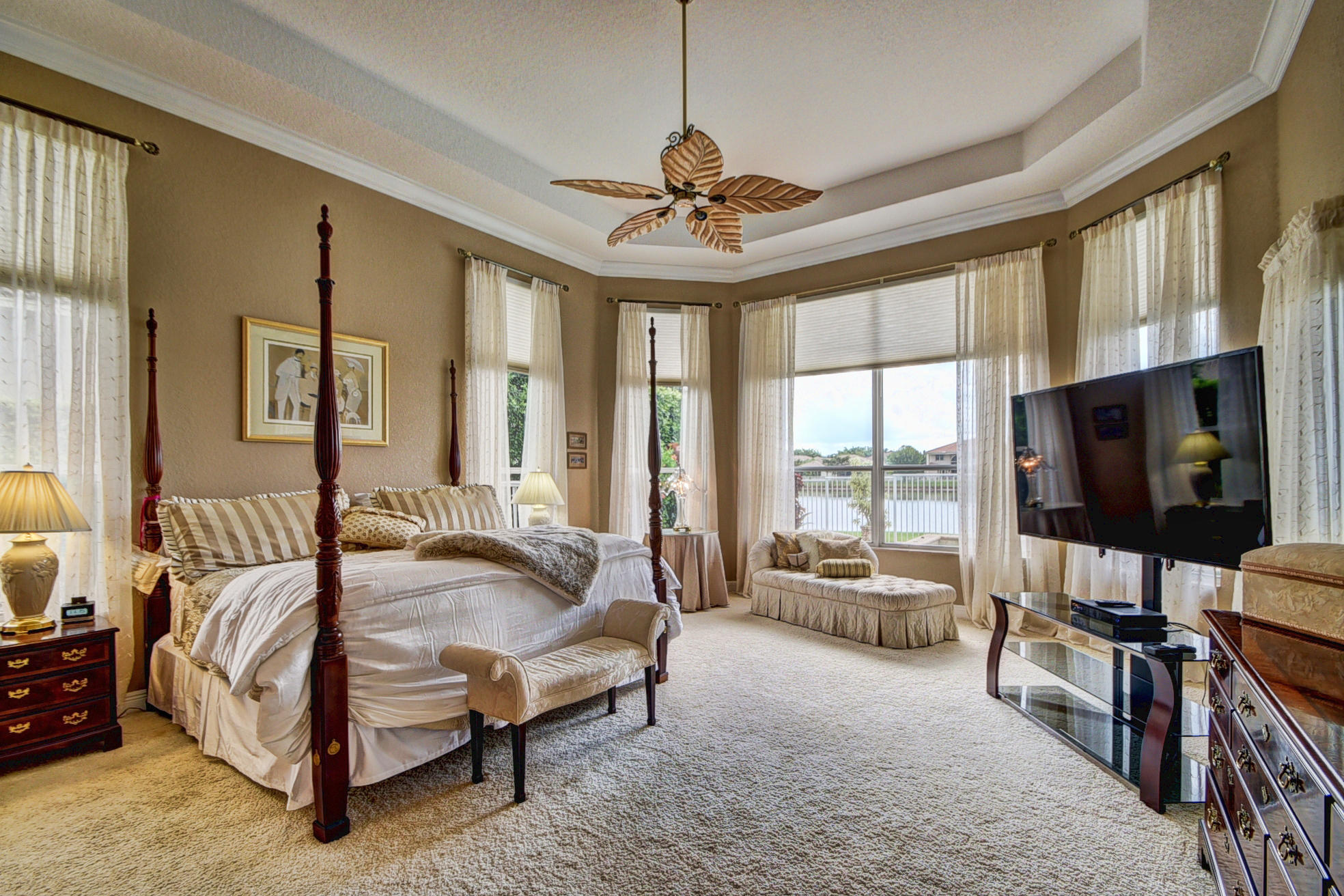 EQUESTRIAN CLUB - Residential