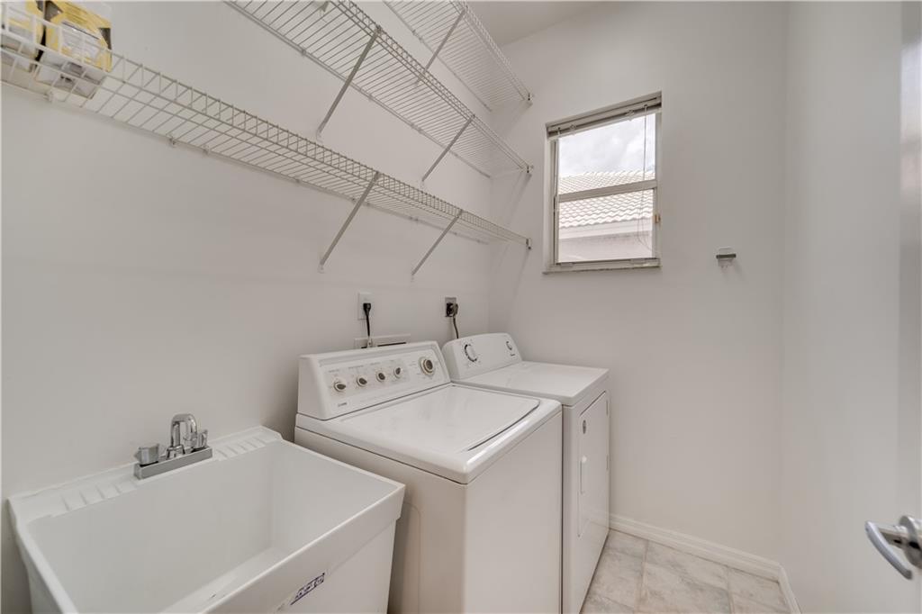 Stoneridge Lake Estates - Residential