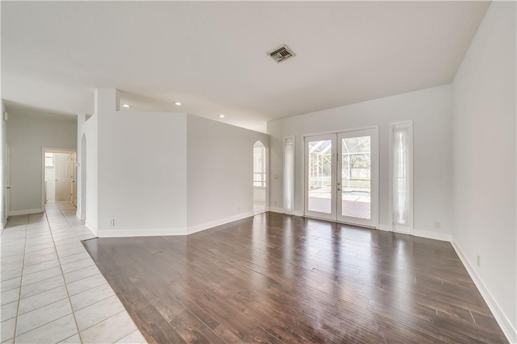 Stoneridge Lake Estates - Residential