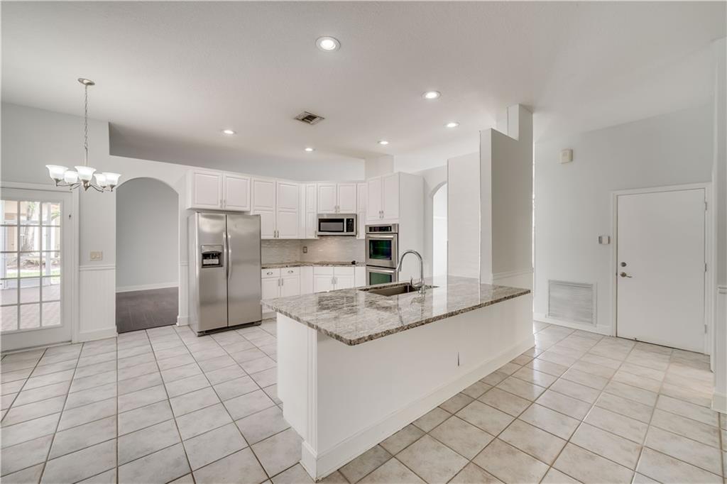 Stoneridge Lake Estates - Residential