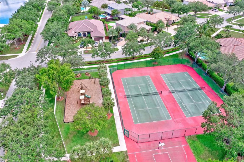 Stoneridge Lake Estates - Residential