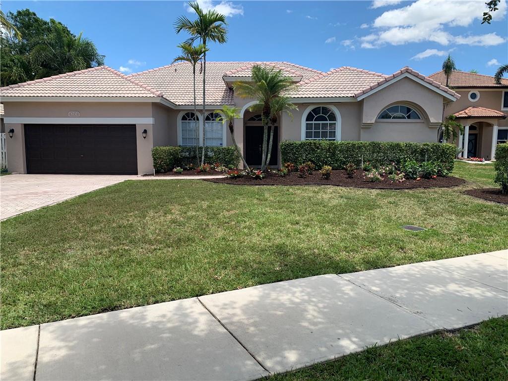 Stoneridge Lake Estates - Residential