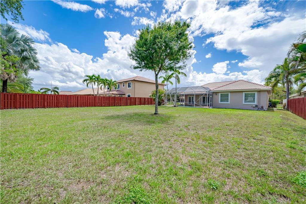 Stoneridge Lake Estates - Residential