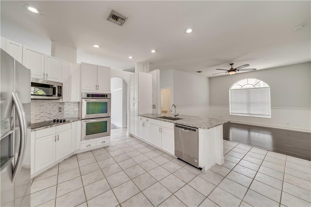 Stoneridge Lake Estates - Residential