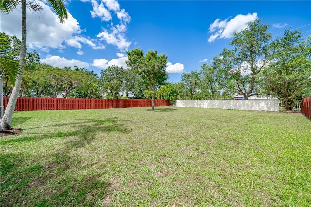 Stoneridge Lake Estates - Residential