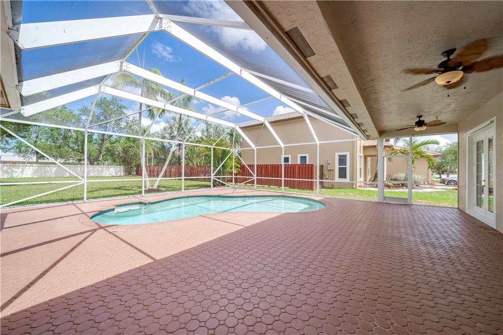 Stoneridge Lake Estates - Residential