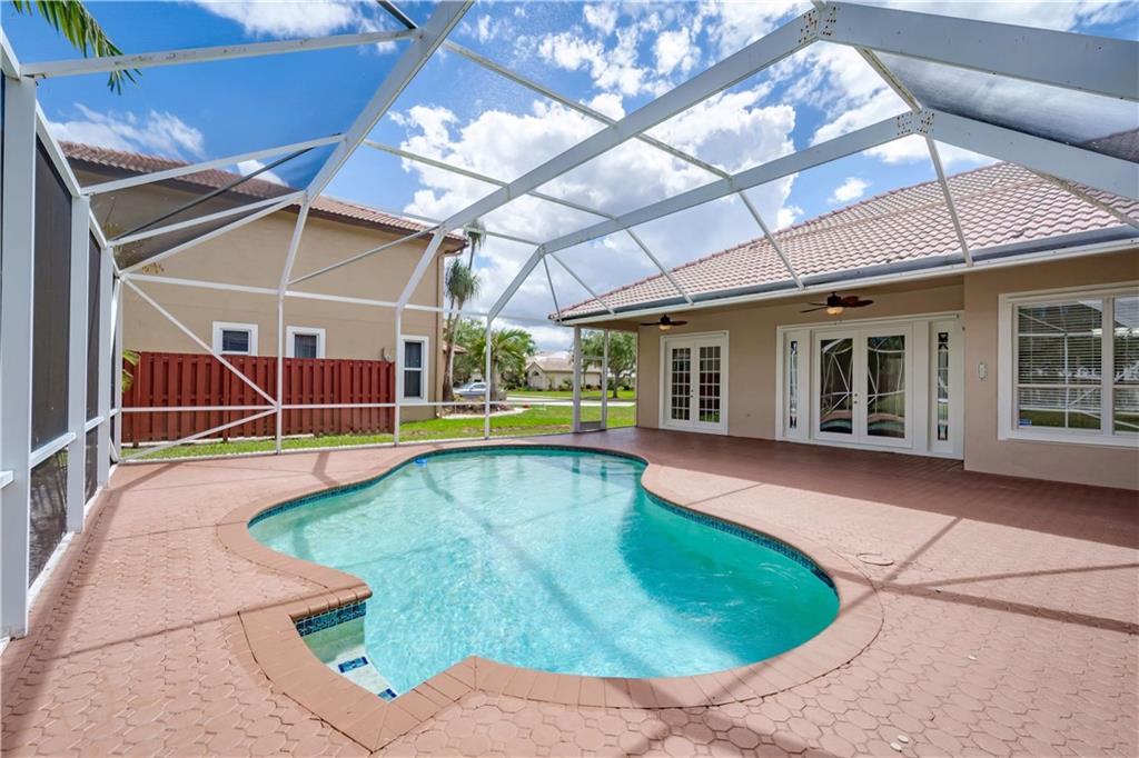 Stoneridge Lake Estates - Residential