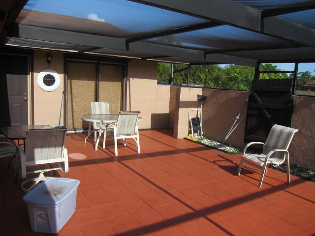 SUNNY PALMS VILLAS - Residential