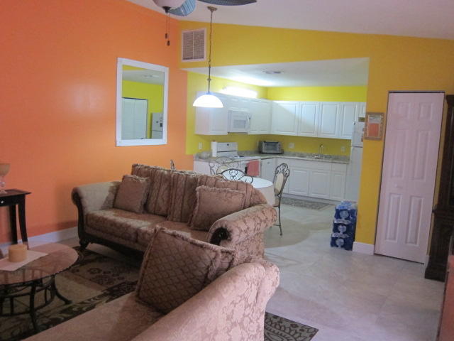 SUNNY PALMS VILLAS - Residential