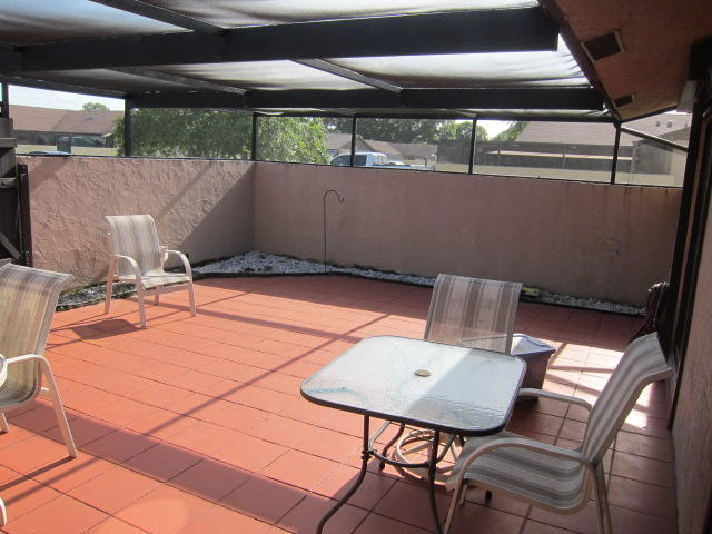 SUNNY PALMS VILLAS - Residential