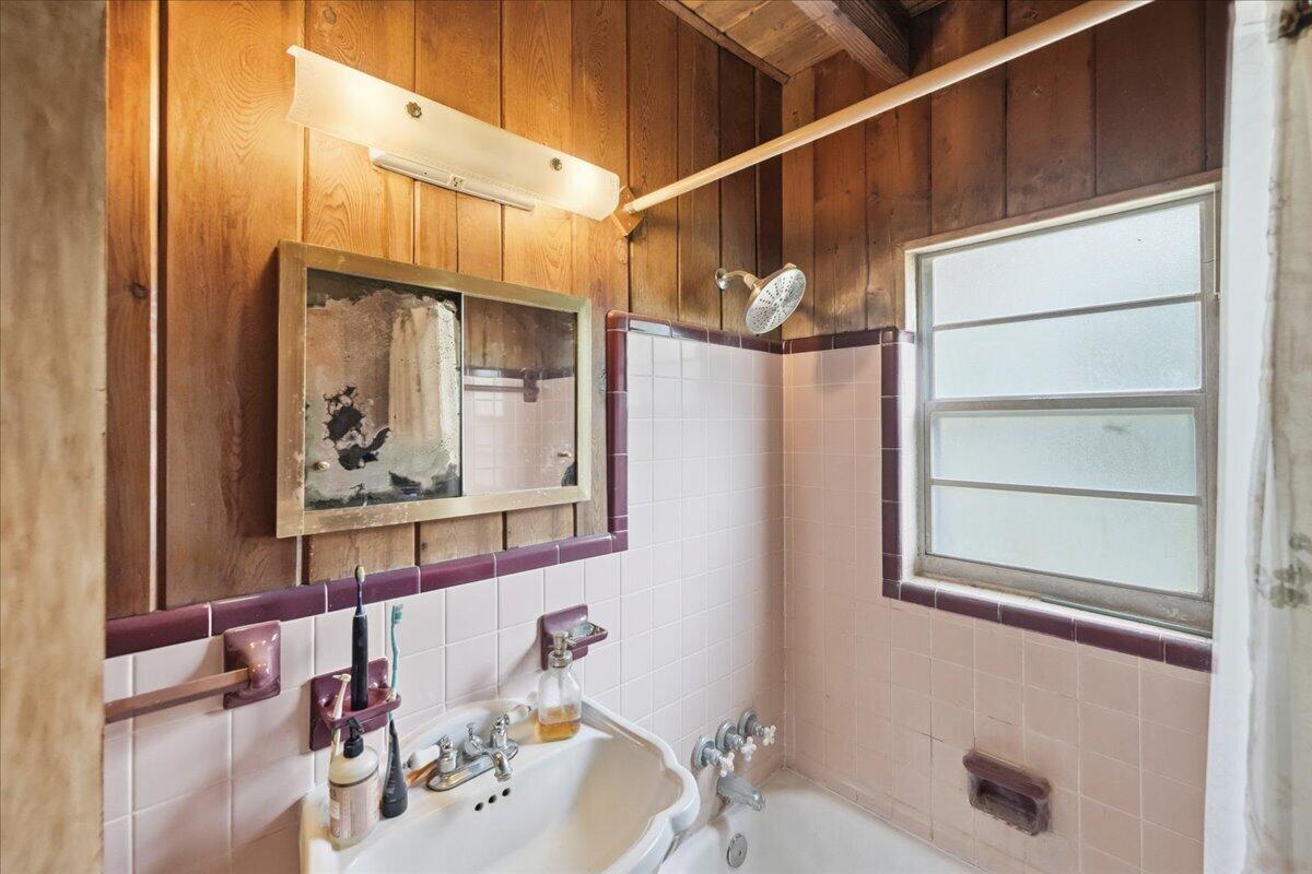 TOMLINSON'S UNRECORDED PLAT - Residential