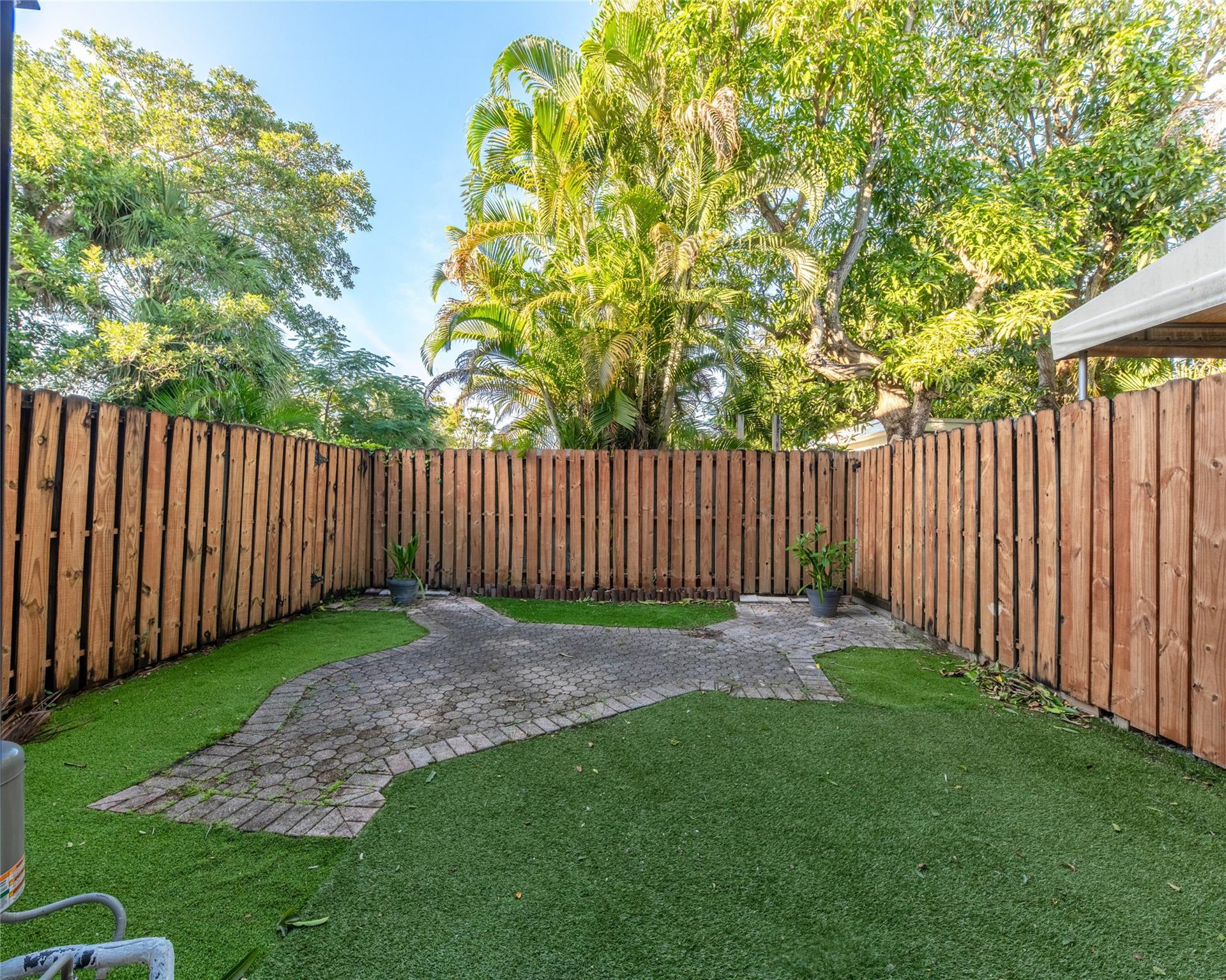 Capistrano Townhoms - Residential