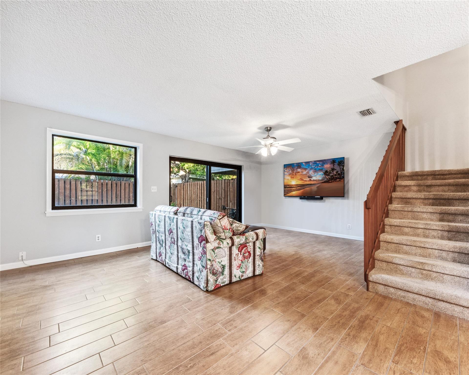 Capistrano Townhoms - Residential