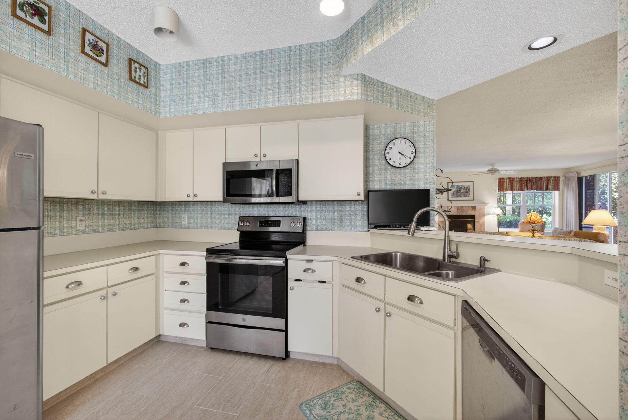 SEA COLONY CONDO - Residential