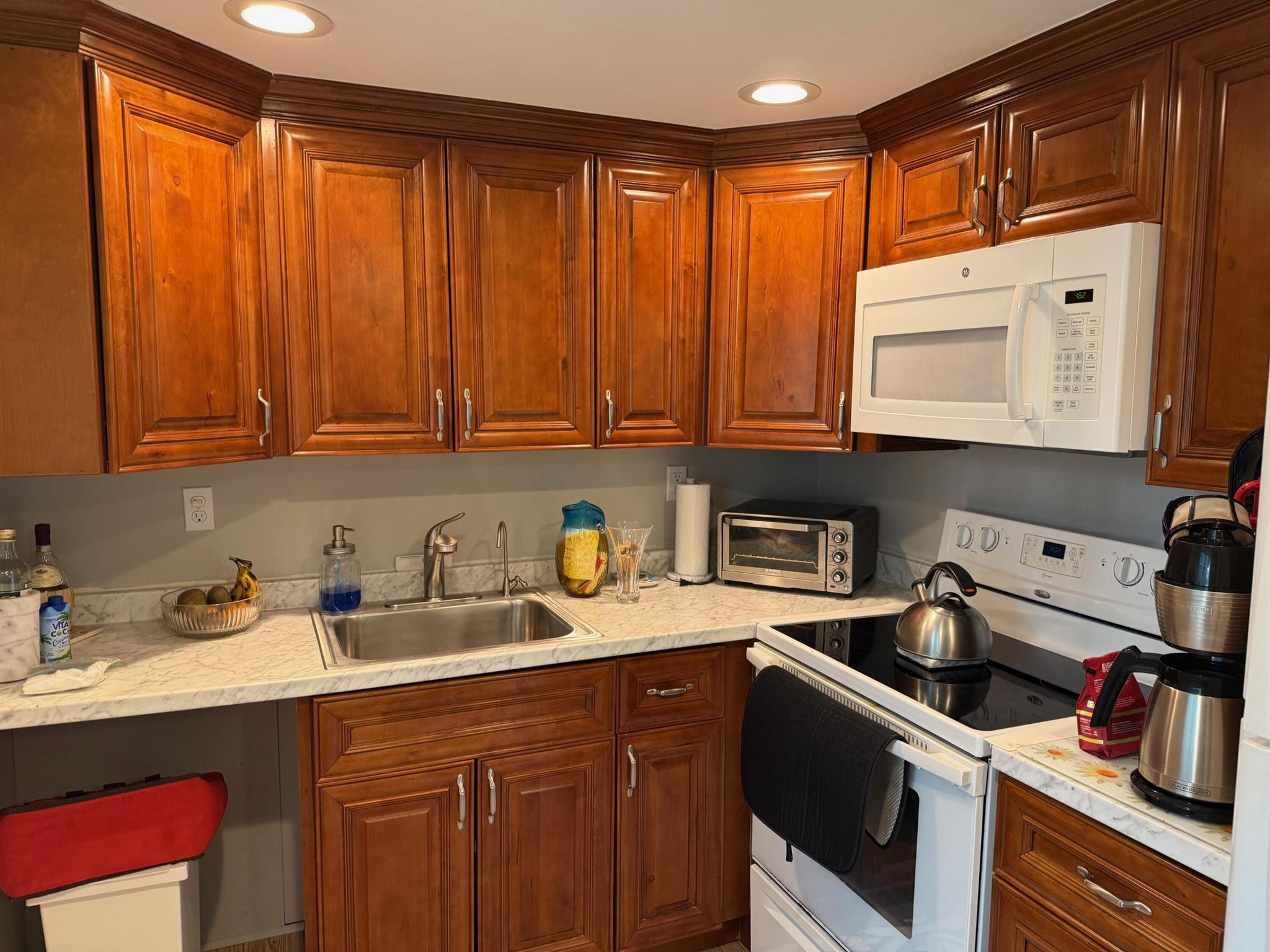 KINGS POINT NORMANDY COND - Residential