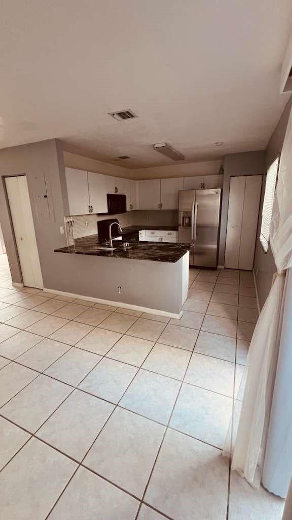 Olympia & York Residentia - Residential Lease