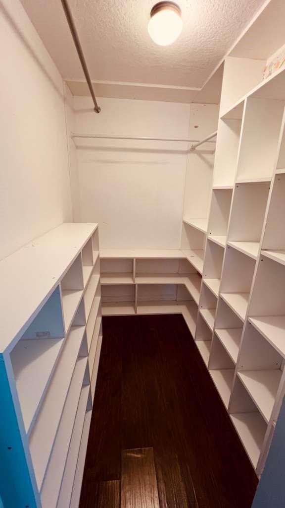 Olympia & York Residentia - Residential Lease