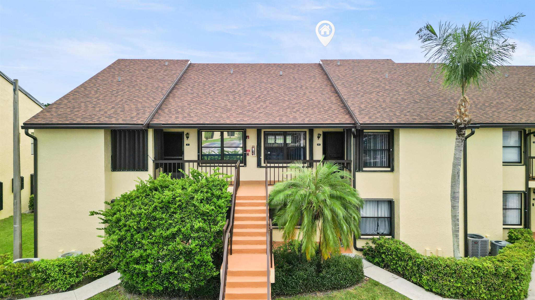 Welcome to your dream condo! this beautifully updated 2 bedroom, 2 bathroom unit features recently renovated bathrooms, ensuring a fresh and modern feel. Enjoy your morning coffee or evening relaxation on the screened patio with a gorgeous view of the golf course!