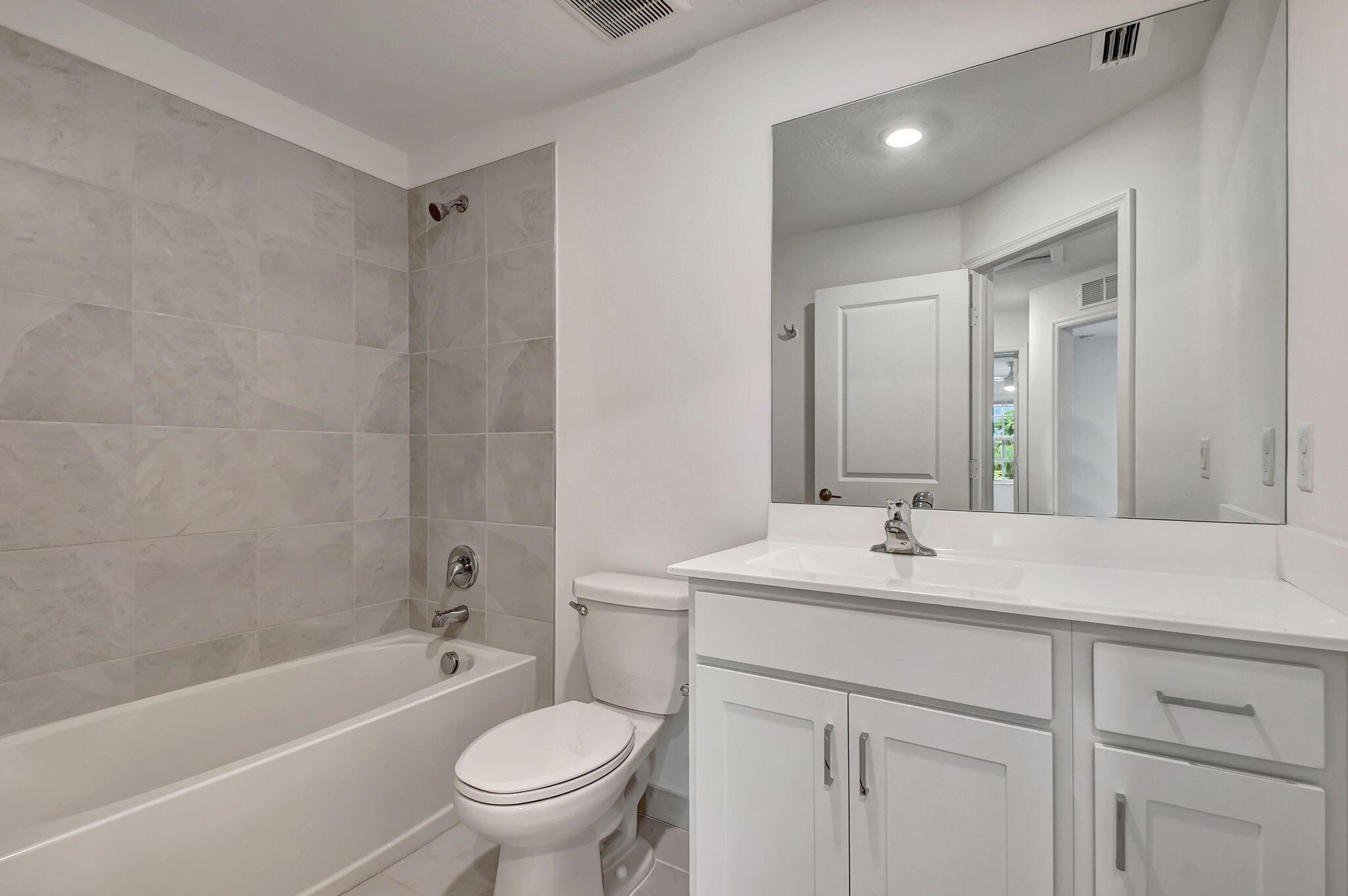 LAKEWOOD COVE - Residential