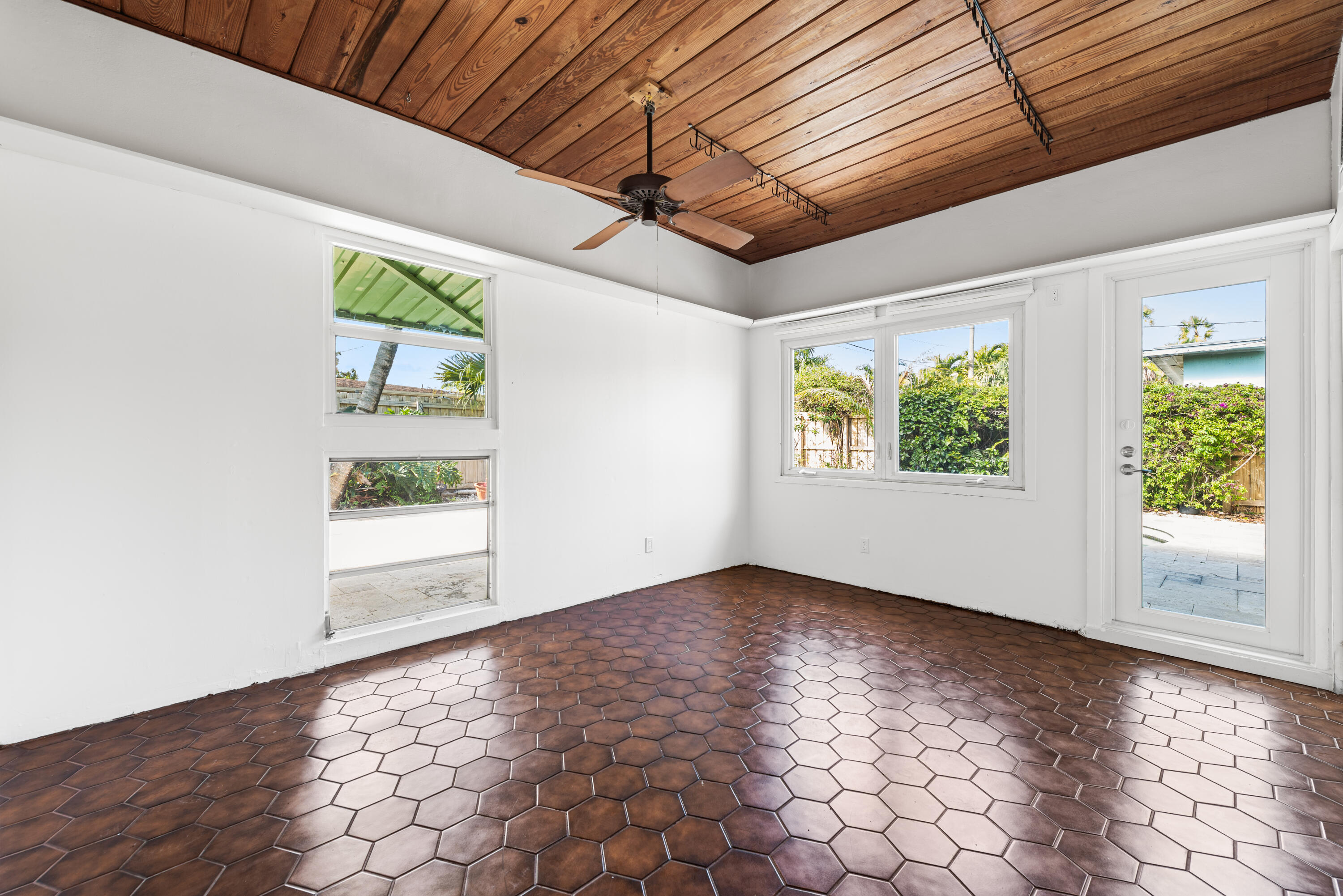 Verena Park 29-9 B - Residential