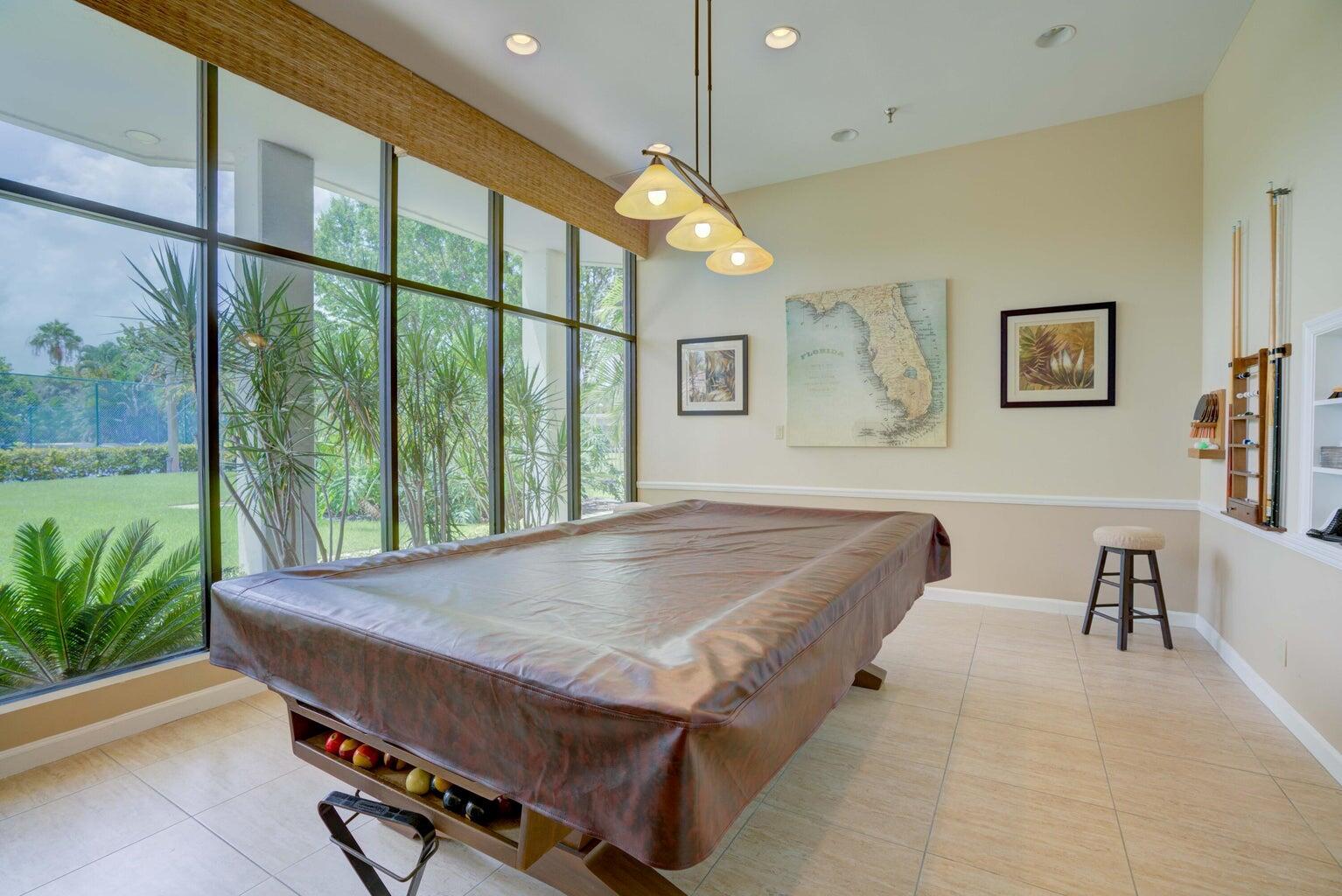 CORINTHIANS CONDO - Residential