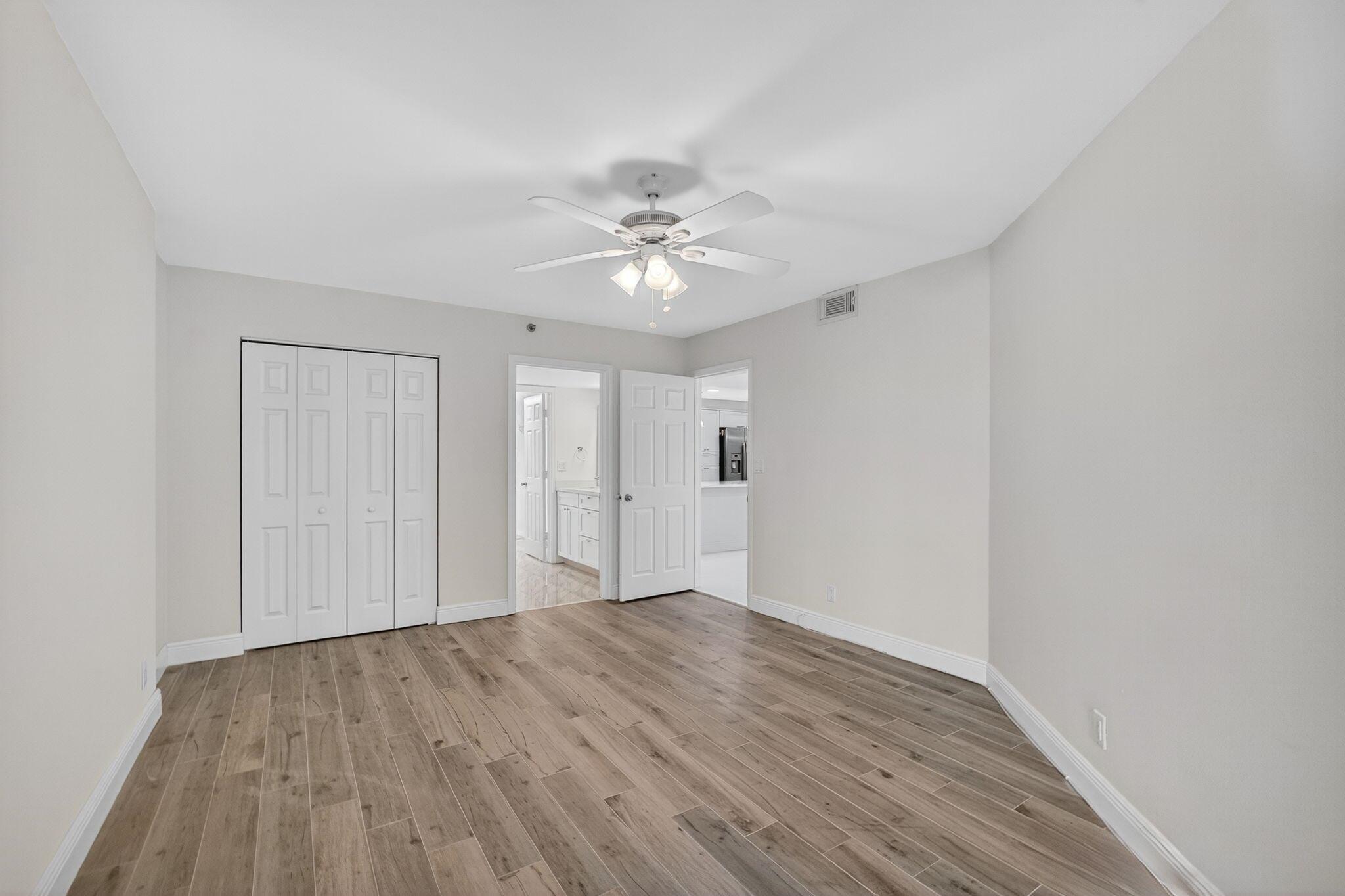 CORINTHIANS CONDO - Residential