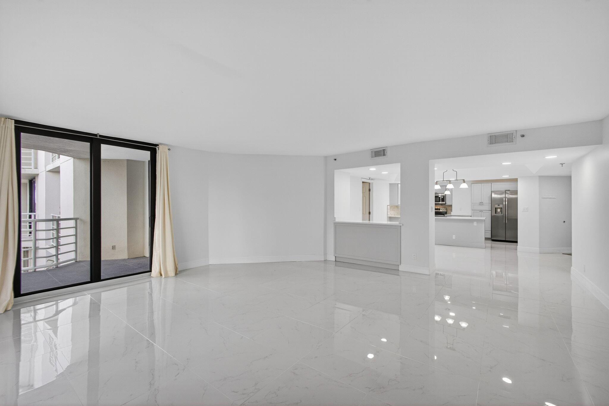 CORINTHIANS CONDO - Residential