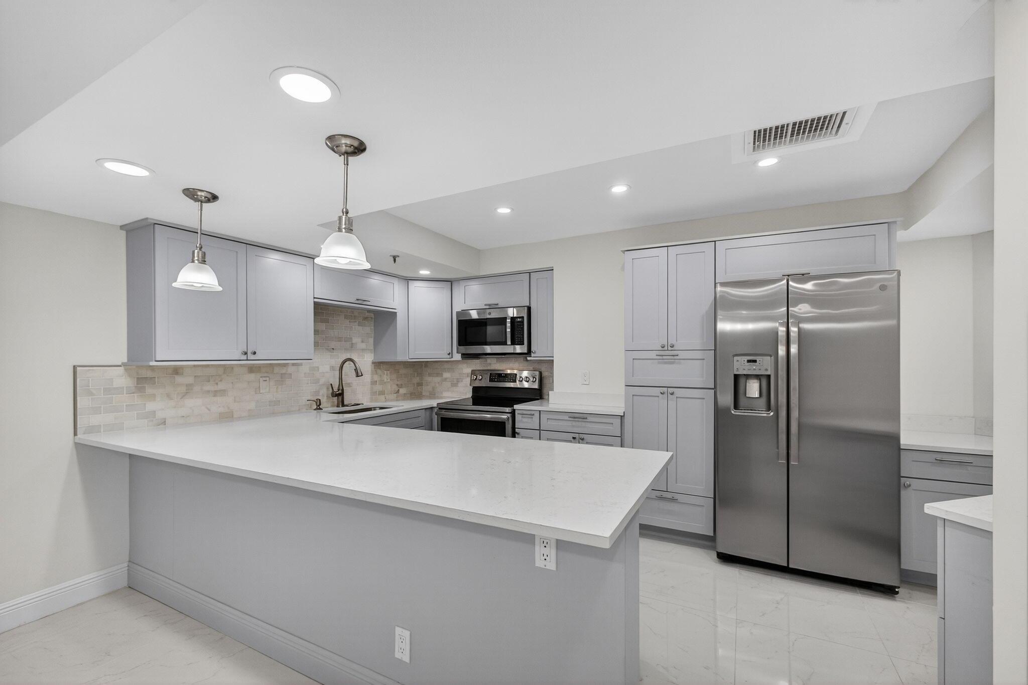 CORINTHIANS CONDO - Residential