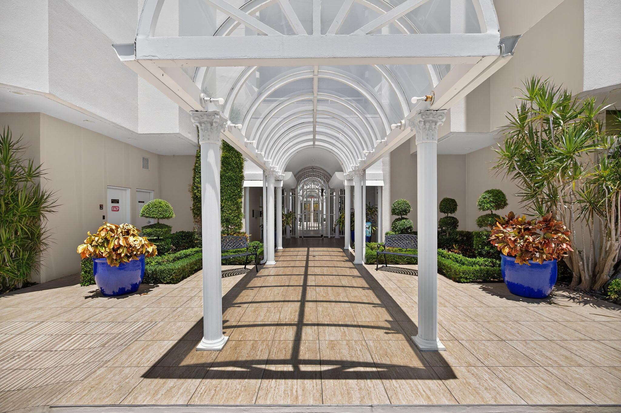 CORINTHIANS CONDO - Residential